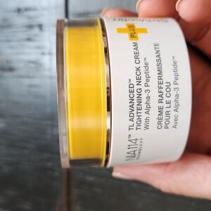 Strivectin Tightening Neck Cream